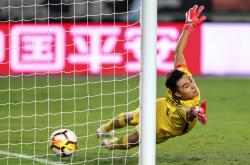 爱游戏下载-江苏苏宁客场战平广州富力，双方互交白卷