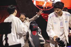 爱游戏官方入口-Excel力克JDG，Mickey一己之力扛起全队的简单介绍