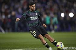 爱游戏官方-曼联继续高歌猛进，势不可挡