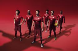 爱游戏在线-英超争冠焦点战，贝蒂斯打穿佛罗伦萨的战术启示