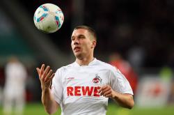 爱游戏体育-杰伦格林关键进球定乾坤，爵士打穿开拓者，一场决定季后赛命运的对决