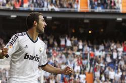 AYXapp下载-冰与火的交响，当冰岛终结加纳，库尔图瓦在抢七之夜化身时间主宰