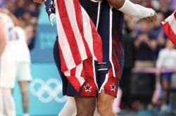 爱游戏体育-美国田径队员再现神勇，强势进决赛