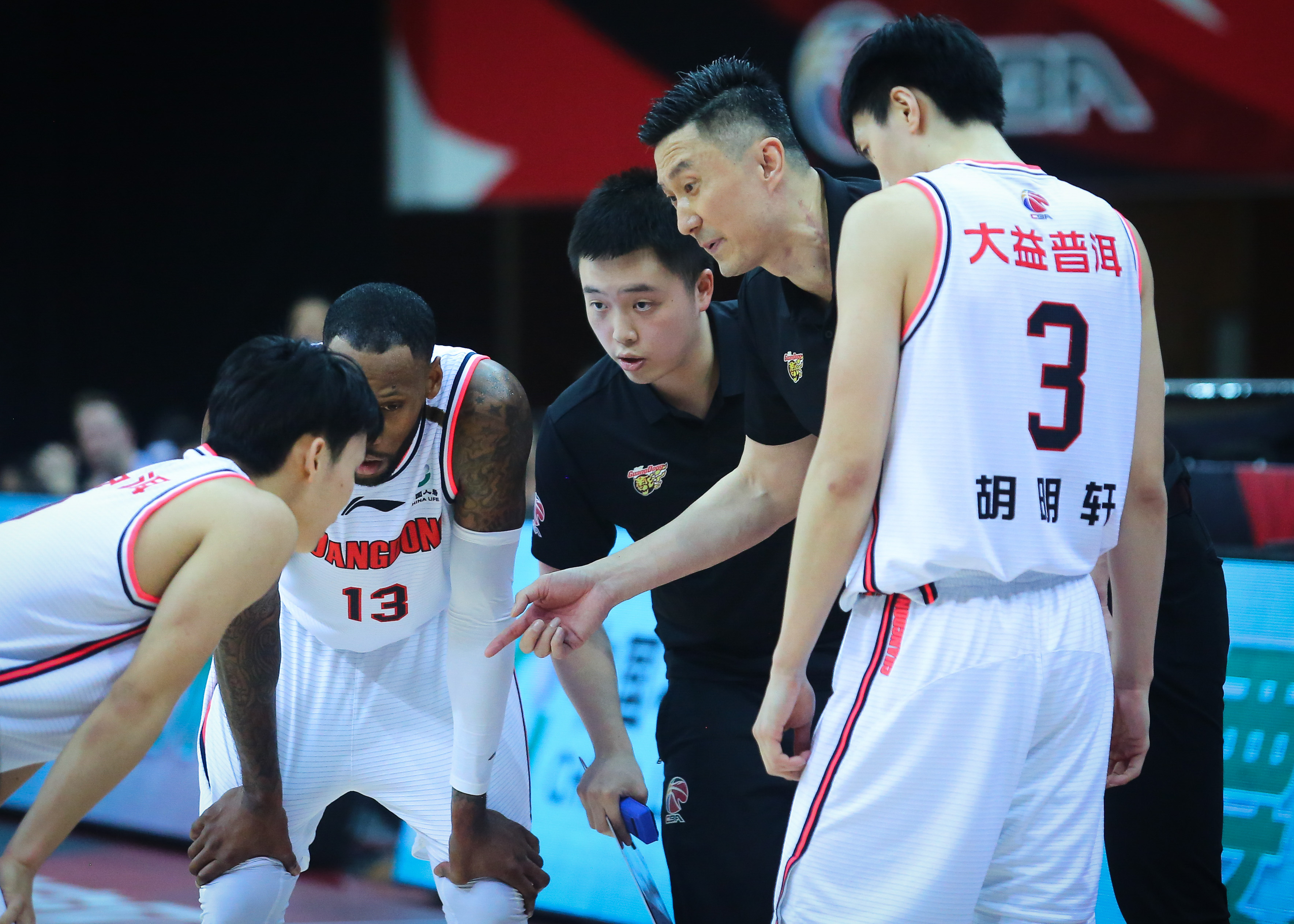 高层领导亲临现场，球队士气大振的简单介绍