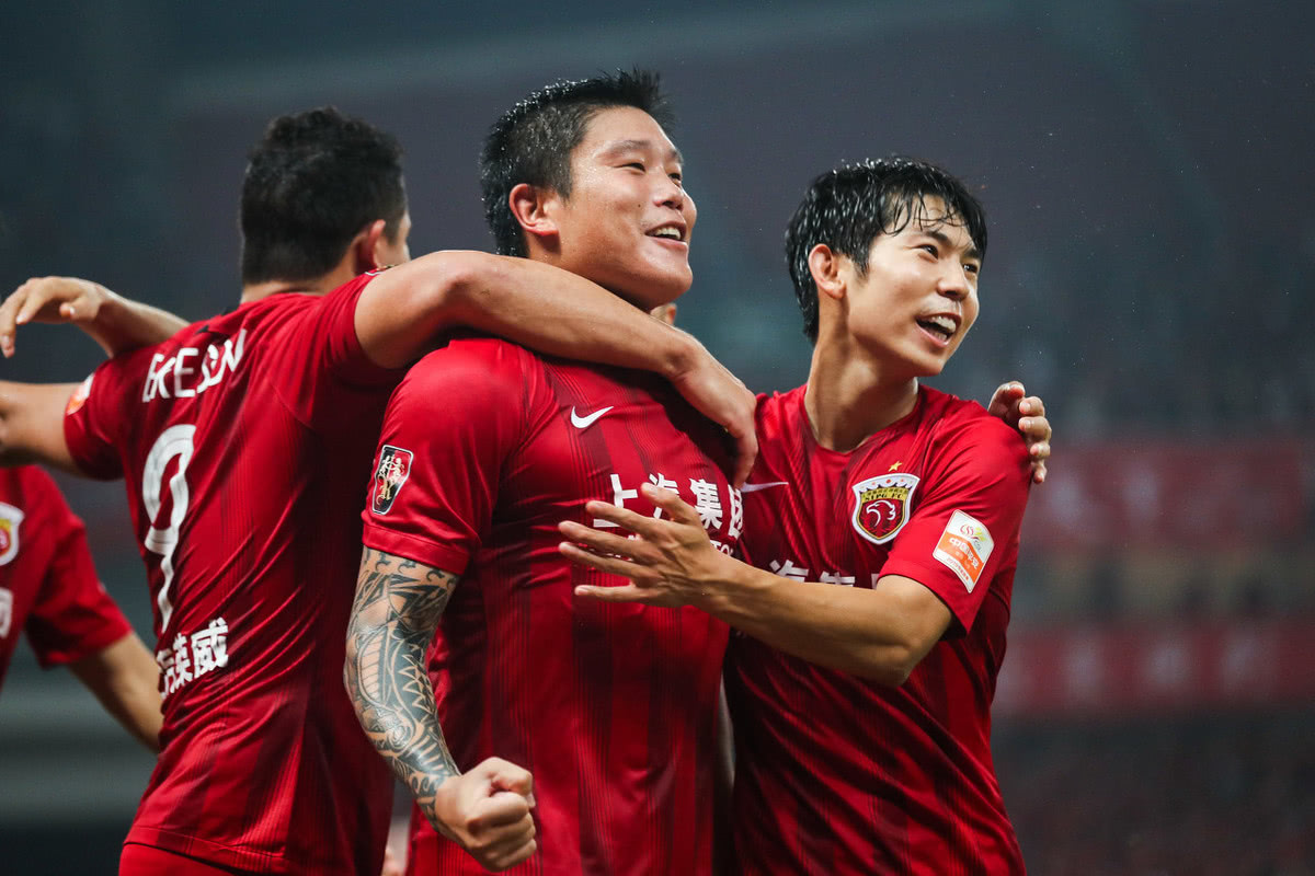 上海上港打破斯坦华队长城防线，收获连胜的简单介绍