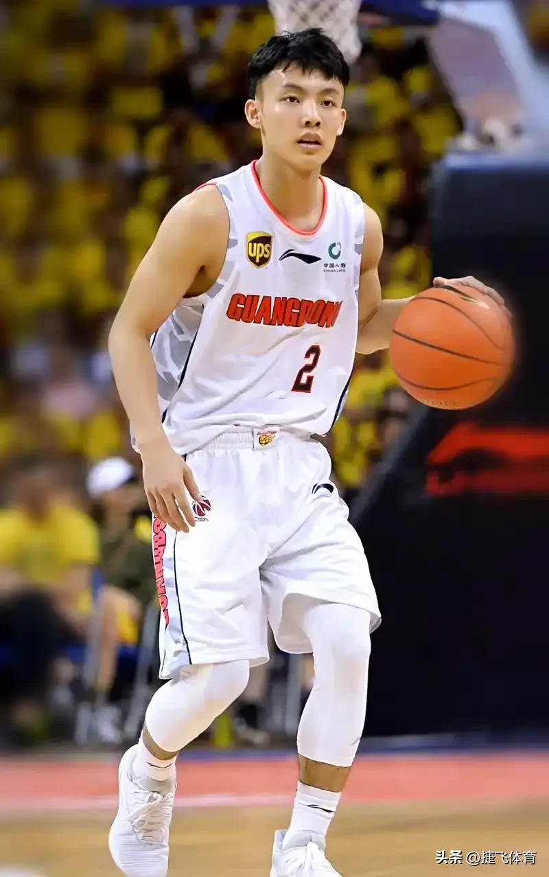 包含广东延续连胜势头,轻松击败上海,保持不败纪录的词条 包含广东延续连胜势头,轻松击败上海,保持不败纪录的词条