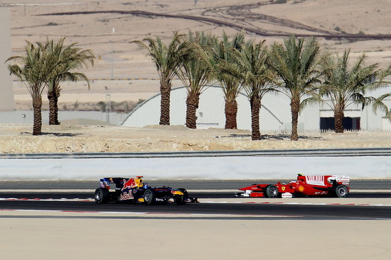 红牛车队绝杀迈凯伦，阿隆索刷新纪录