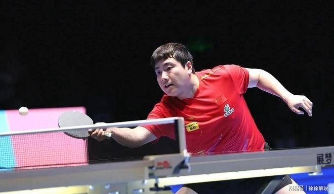 关于日本乒乓球队鏖战法国乒乓球队，奥恰洛夫完成帽子戏法的信息