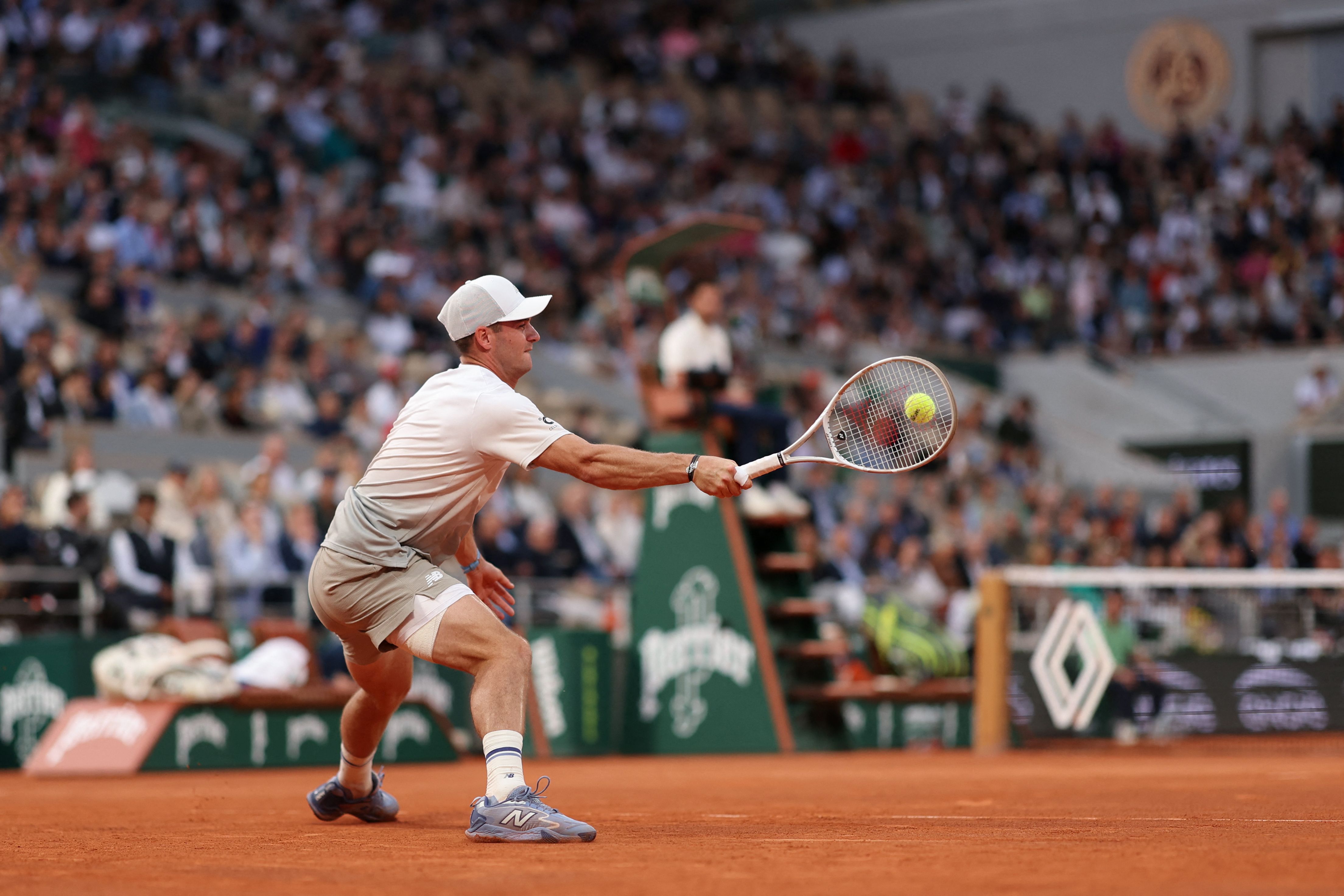 美国网球队横扫世界网球队，阿尔卡拉斯送出助攻的简单介绍