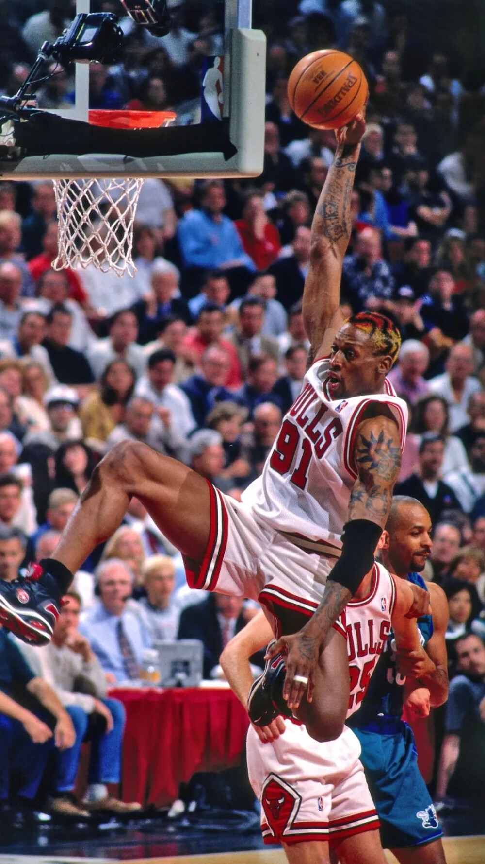 包含大洋洲篮球明星交锋一触即发的词条