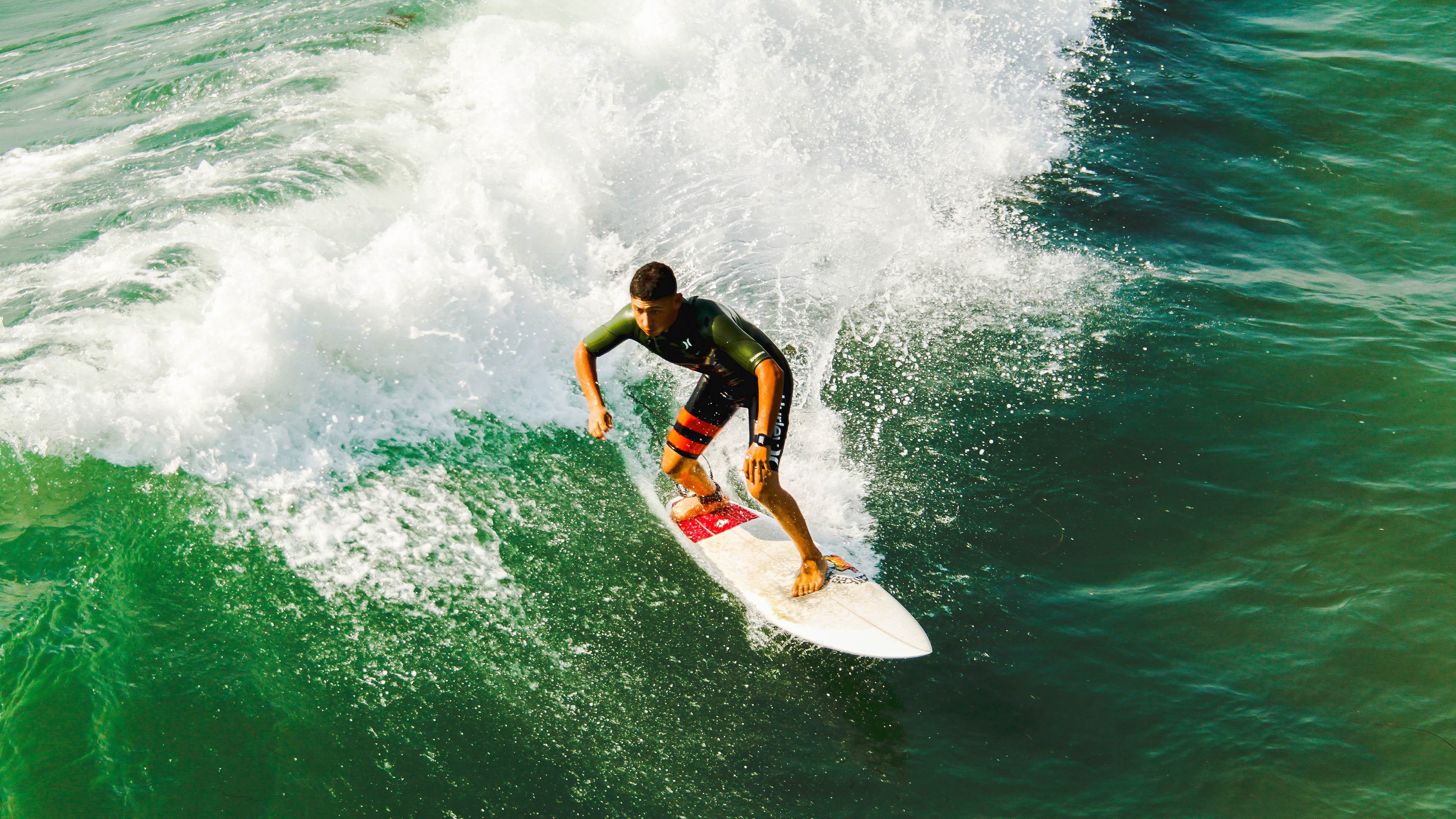 楚阿梅尼导演逆转好戏，利物浦七球狂胜尼日利亚展现恐怖统治力